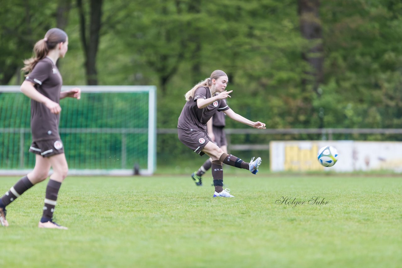 Bild 103 - wCJ VfL Pinneberg3 - St.Pauli : Ergebnis: 2:1